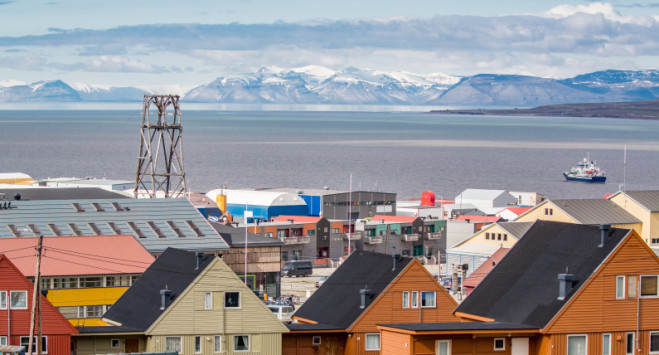 Na Svalbardzie jeszcze nigdy nie mieszkało tylu ludzi. Norwegów doganiają obcokrajowcy